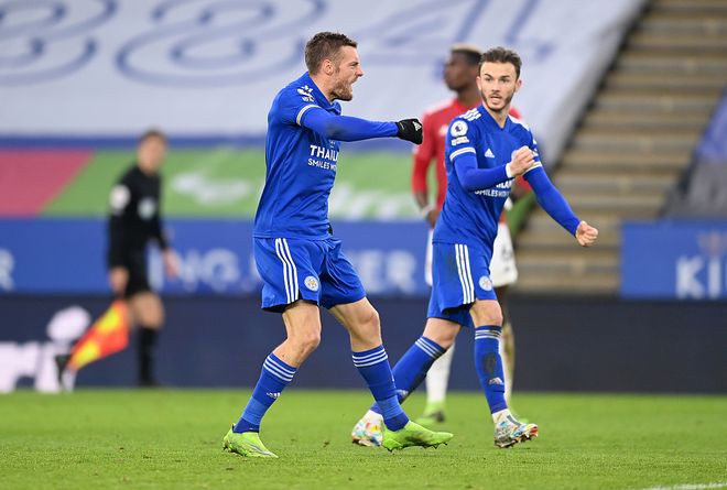 [NBA]哈登开启进攻模式 借掩护三分紧咬比分