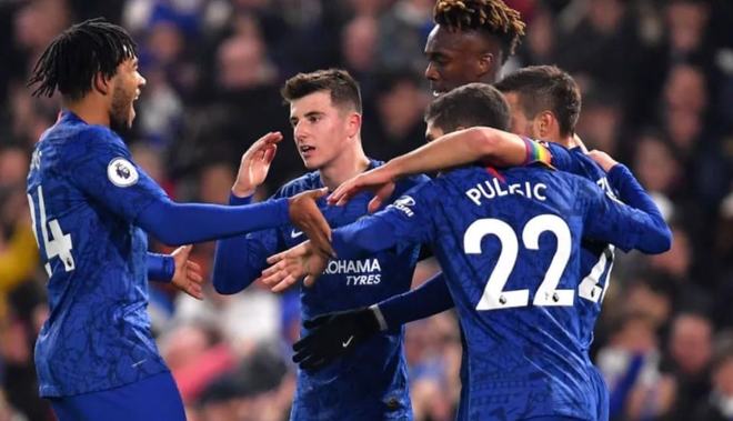 欢庆绝地求生六周年！合作知名艺术家与人气女团！